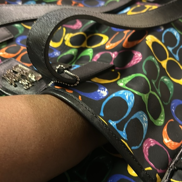 Coach Tote - Picture 7 of 16
